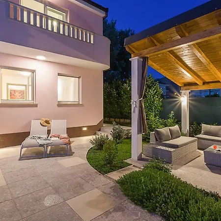 Sweet Marija With Heated Pool