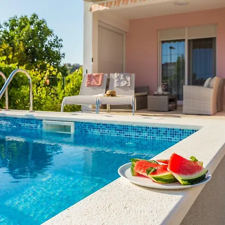 Sweet Marija With Heated Pool Villa *