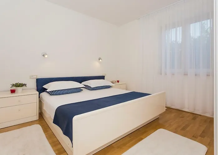 Villa Sweet Marija With Heated Pool Split